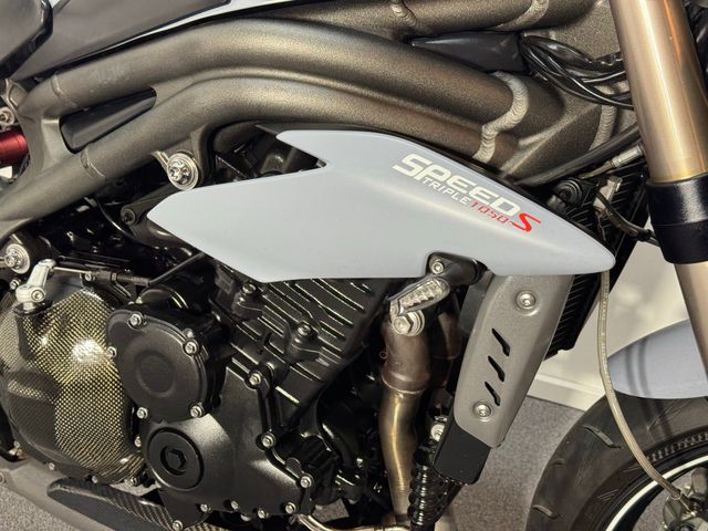 triumph - speed-triple-s