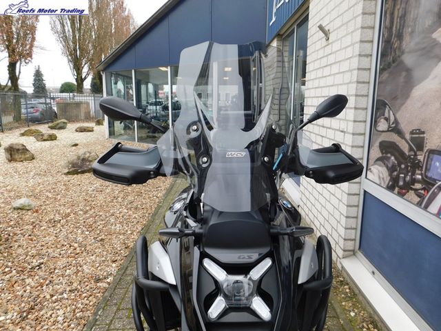 bmw - r-1300-gs-triple-black