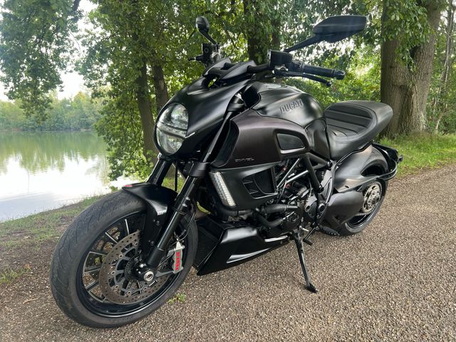 ducati - diavel