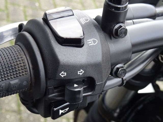 moto-guzzi - v-7-stone-850