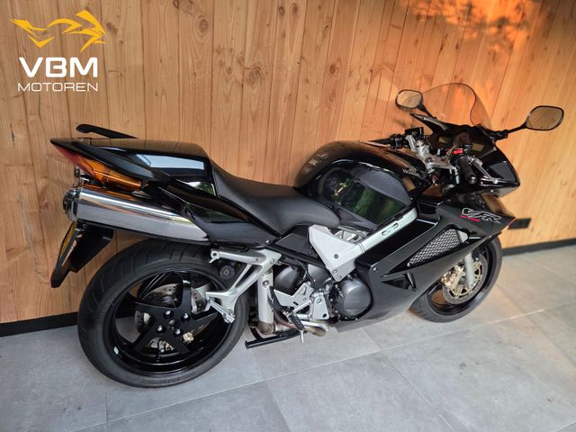 honda - vfr-800-fi-vtec-abs