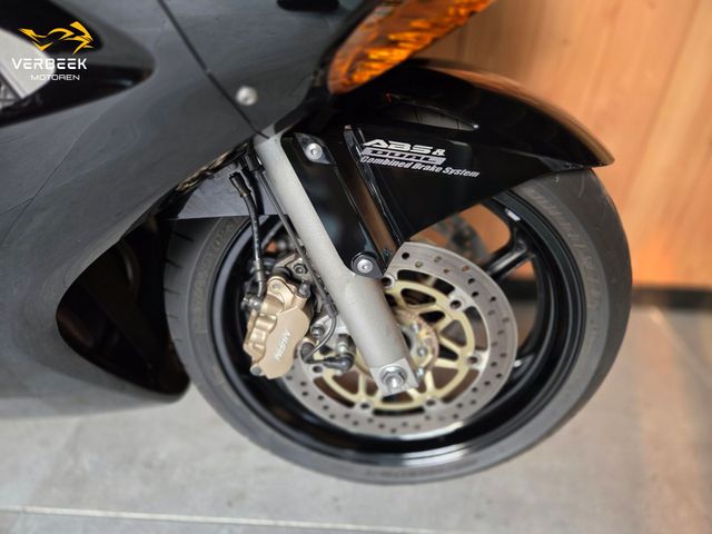 honda - vfr-800-fi-vtec-abs