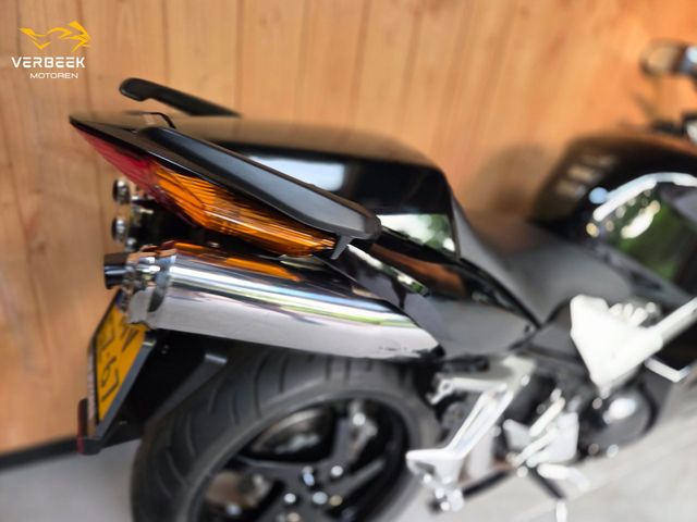 honda - vfr-800-fi-vtec-abs