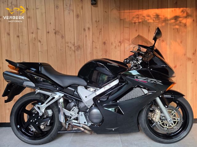 honda - vfr-800-fi-vtec-abs