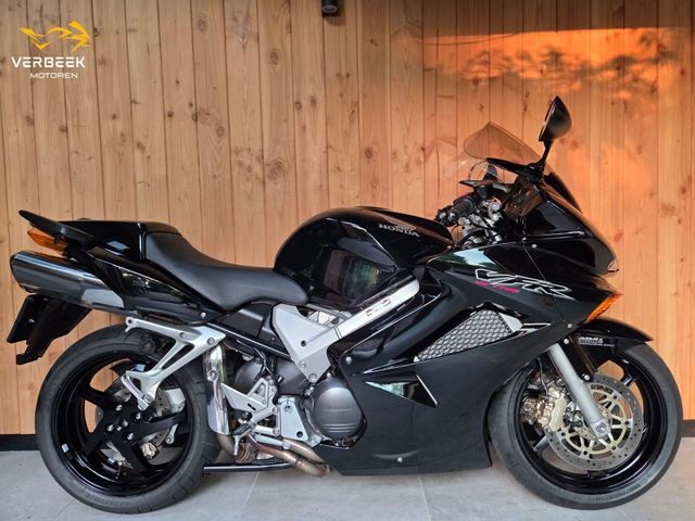 honda - vfr-800-fi-vtec-abs