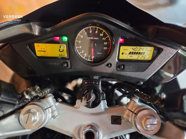 honda - vfr-800-fi-vtec-abs