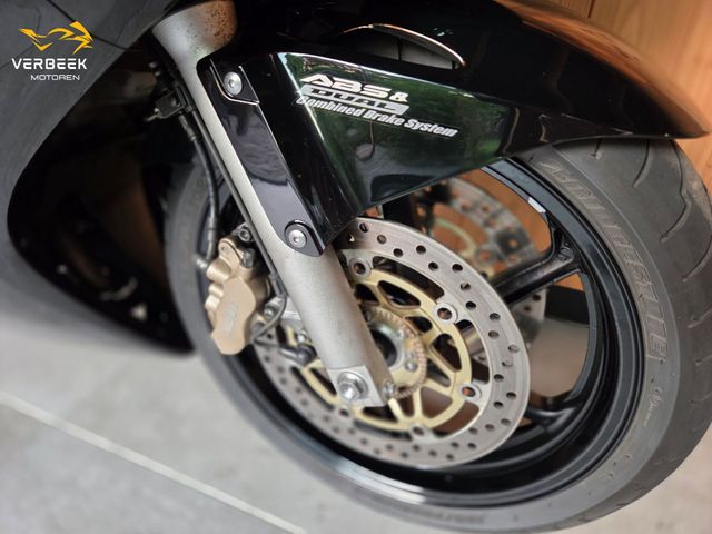 honda - vfr-800-fi-vtec-abs