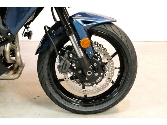 kawasaki - versys-650-grand-tourer