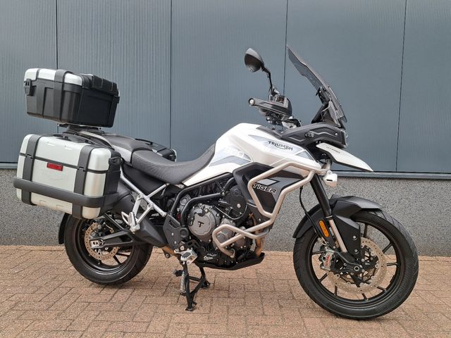 triumph - tiger-900-gt-pro