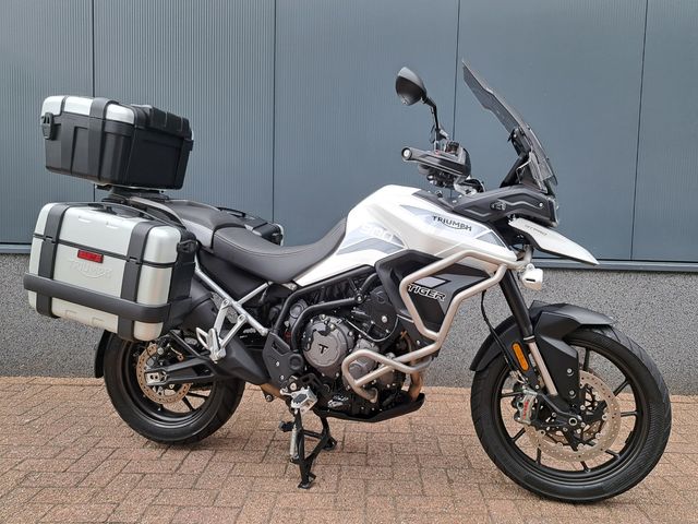 triumph - tiger-900-gt-pro