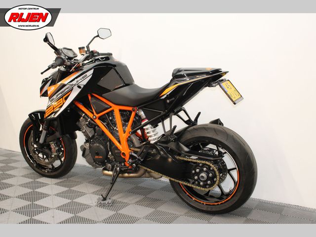 ktm - 1290-super-duke-r