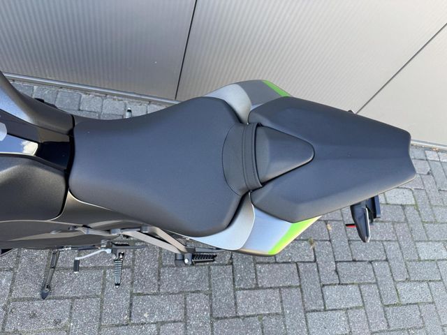 kawasaki - z1100-se