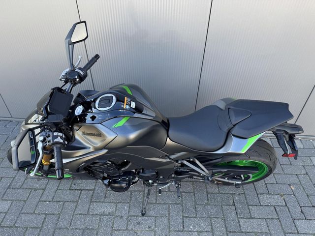kawasaki - z1100-se
