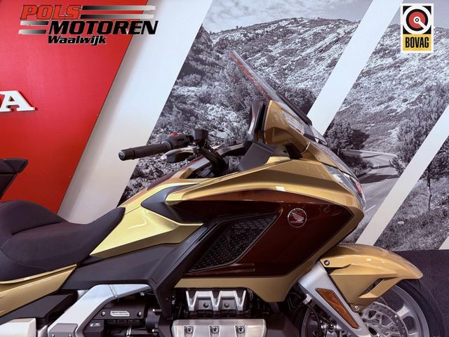 honda - gl-1800-goldwing-tour-dct