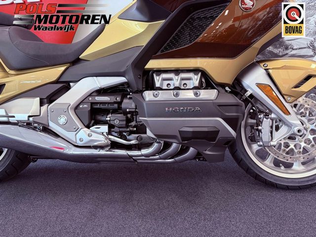 honda - gl-1800-goldwing-tour-dct
