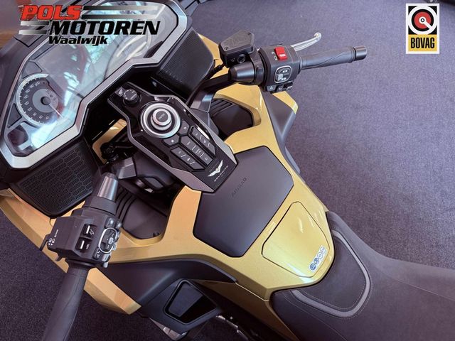 honda - gl-1800-goldwing-tour-dct