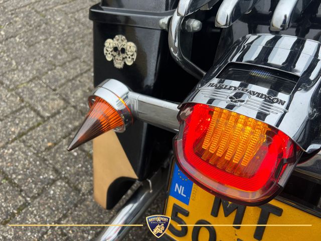 harley-davidson - road-king-flhr