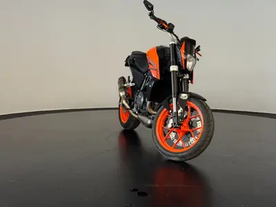 KTM 690 DUKE ABS – foto 2