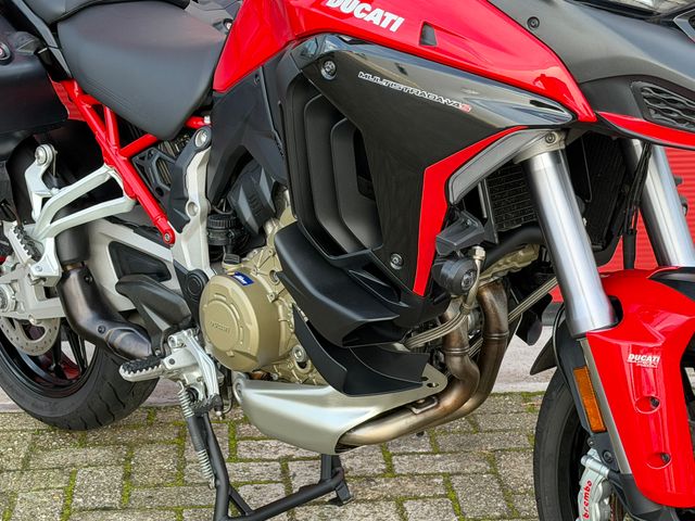 ducati - multistrada-v4-s