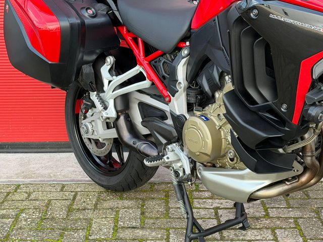 ducati - multistrada-v4-s