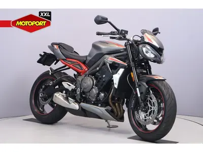 TRIUMPH STREET TRIPLE R – foto 2