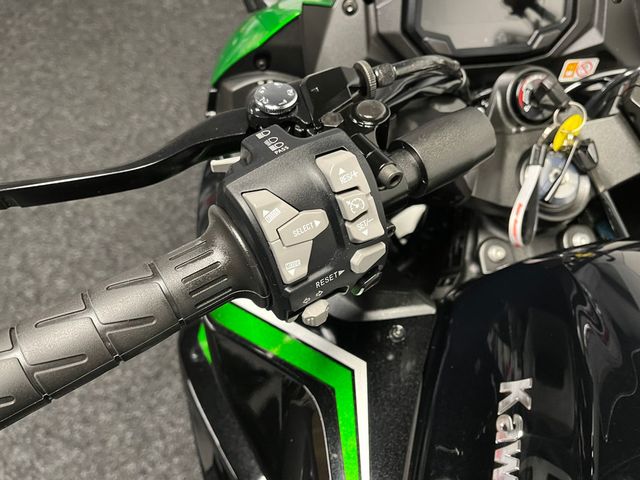 kawasaki - ninja-1000sx