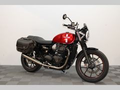 TRIUMPH STREET TWIN