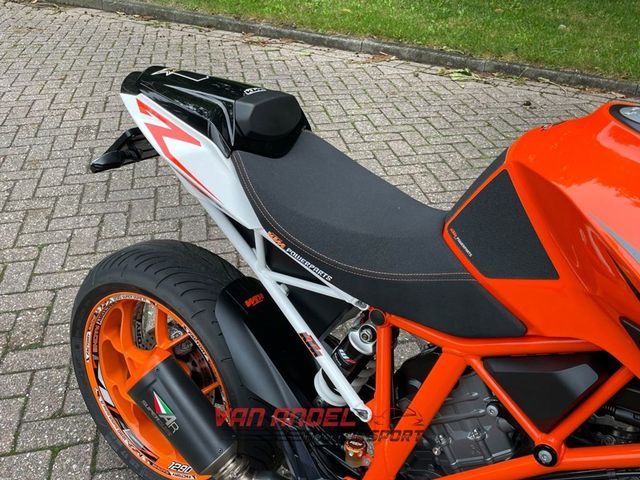 ktm - 1290-super-duke-r