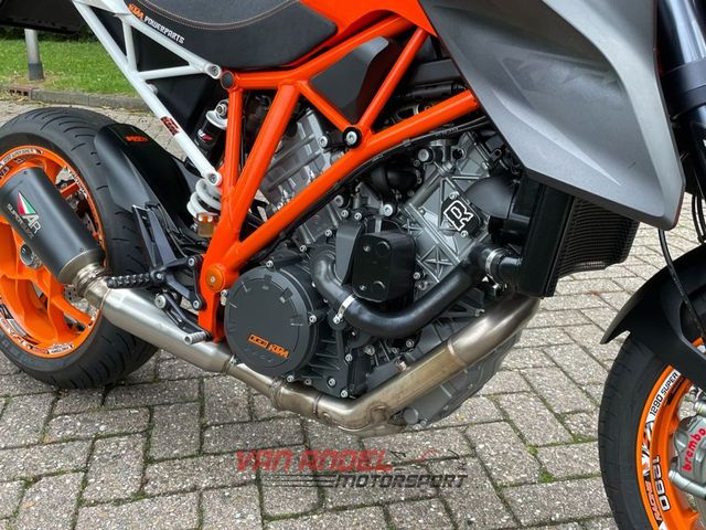 ktm - 1290-super-duke-r