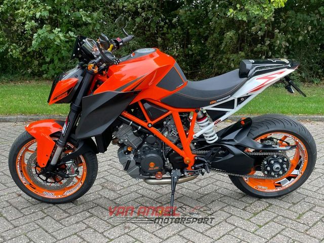 ktm - 1290-super-duke-r