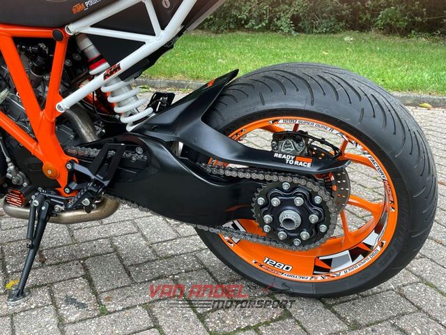 ktm - 1290-super-duke-r