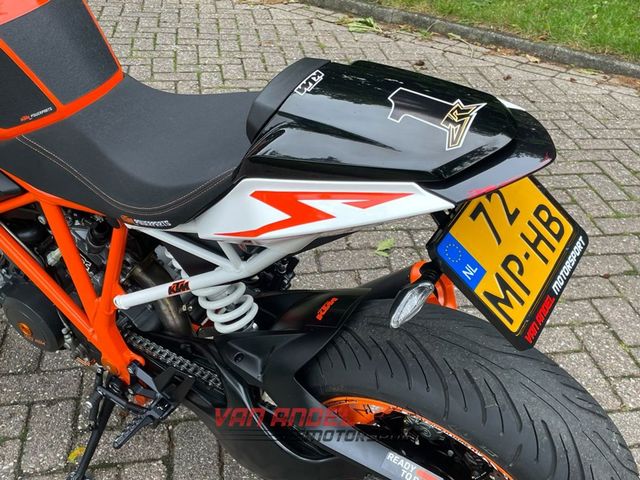 ktm - 1290-super-duke-r
