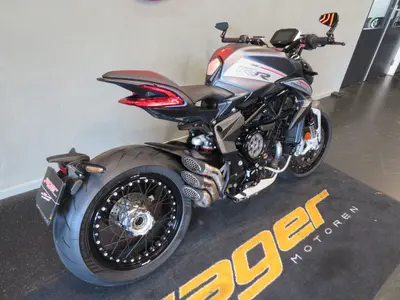 MV AGUSTA DRAGSTER 800 RR – foto 3