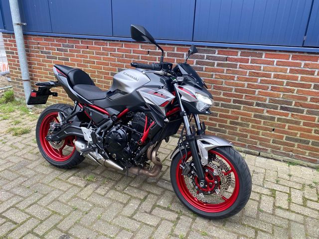 kawasaki - z650-abs