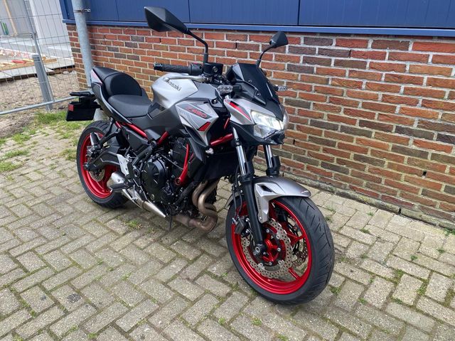 kawasaki - z650-abs
