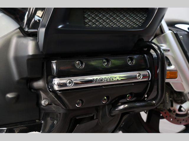 honda - gl-1800-goldwing-abs