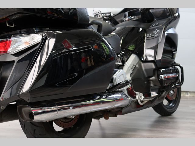 honda - gl-1800-goldwing-abs