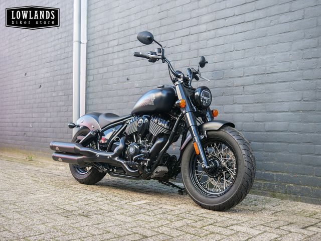 indian - chief-bobber-dark-horse