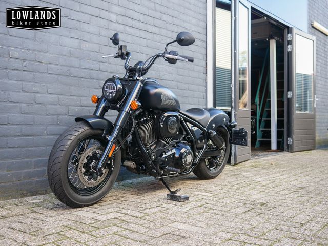 indian - chief-bobber-dark-horse