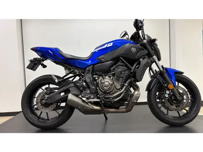 YAMAHA MT 07 – foto 3