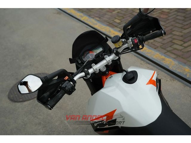 ktm - 990-supermoto-r