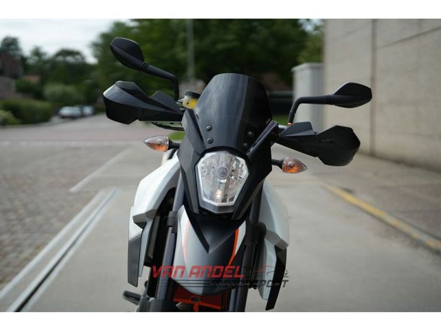 ktm - 990-supermoto-r