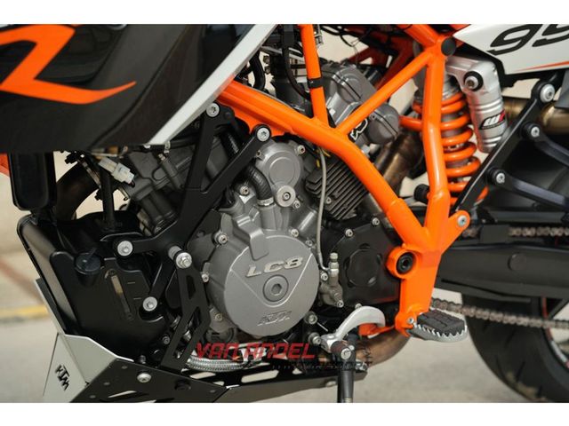 ktm - 990-supermoto-r