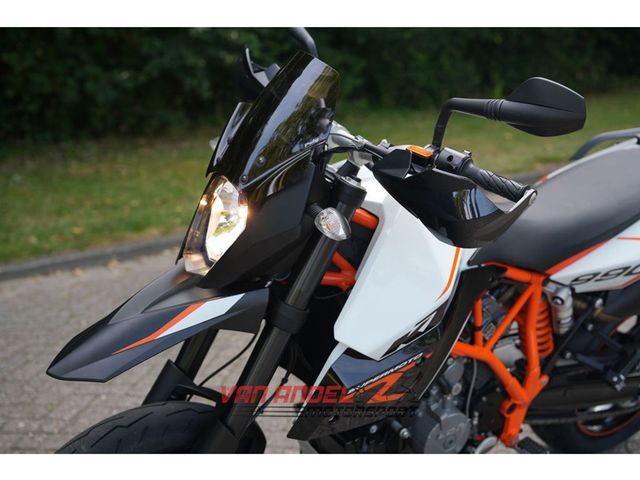 ktm - 990-supermoto-r
