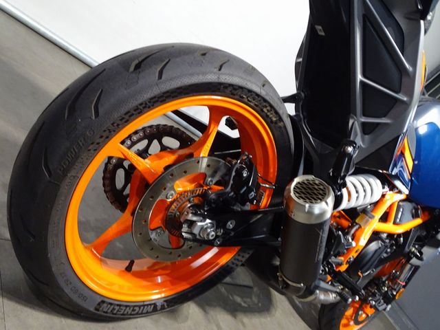 ktm - 390-duke