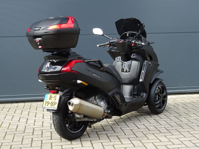 peugeot - metropolis-400