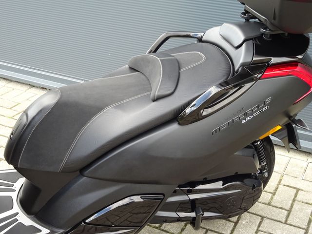 peugeot - metropolis-400