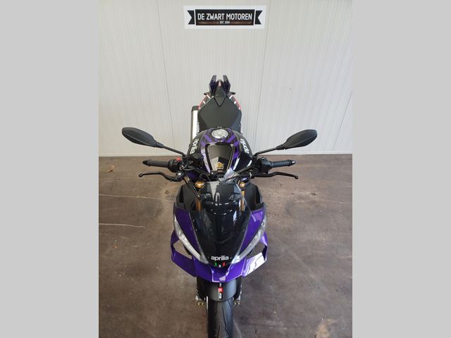 aprilia - tuono--v4-1100-factory