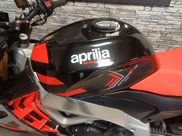 aprilia - tuono--v4-1100-factory