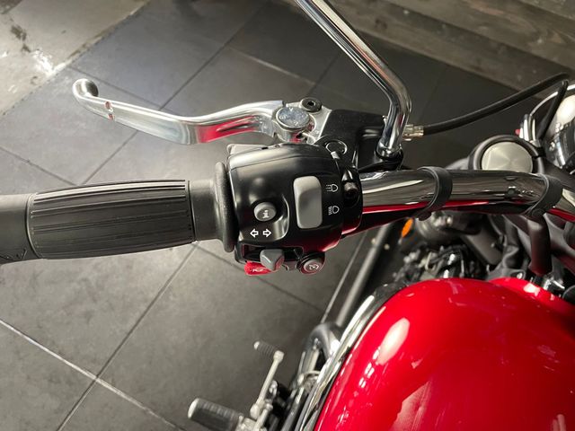 triumph - bonneville-speedmaster
